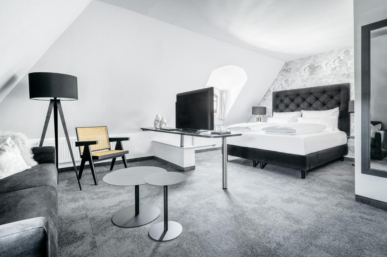 Hotel Riesengebirge نويهورف أن دير تْسين المظهر الخارجي الصورة
