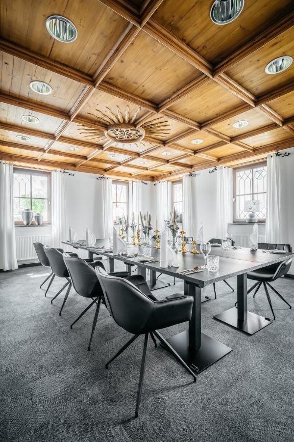 Hotel Riesengebirge نويهورف أن دير تْسين المظهر الخارجي الصورة