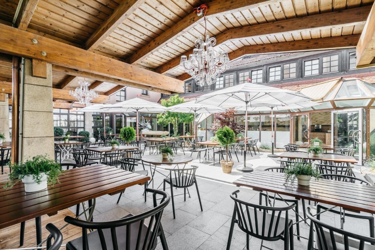 Hotel Riesengebirge نويهورف أن دير تْسين المظهر الخارجي الصورة