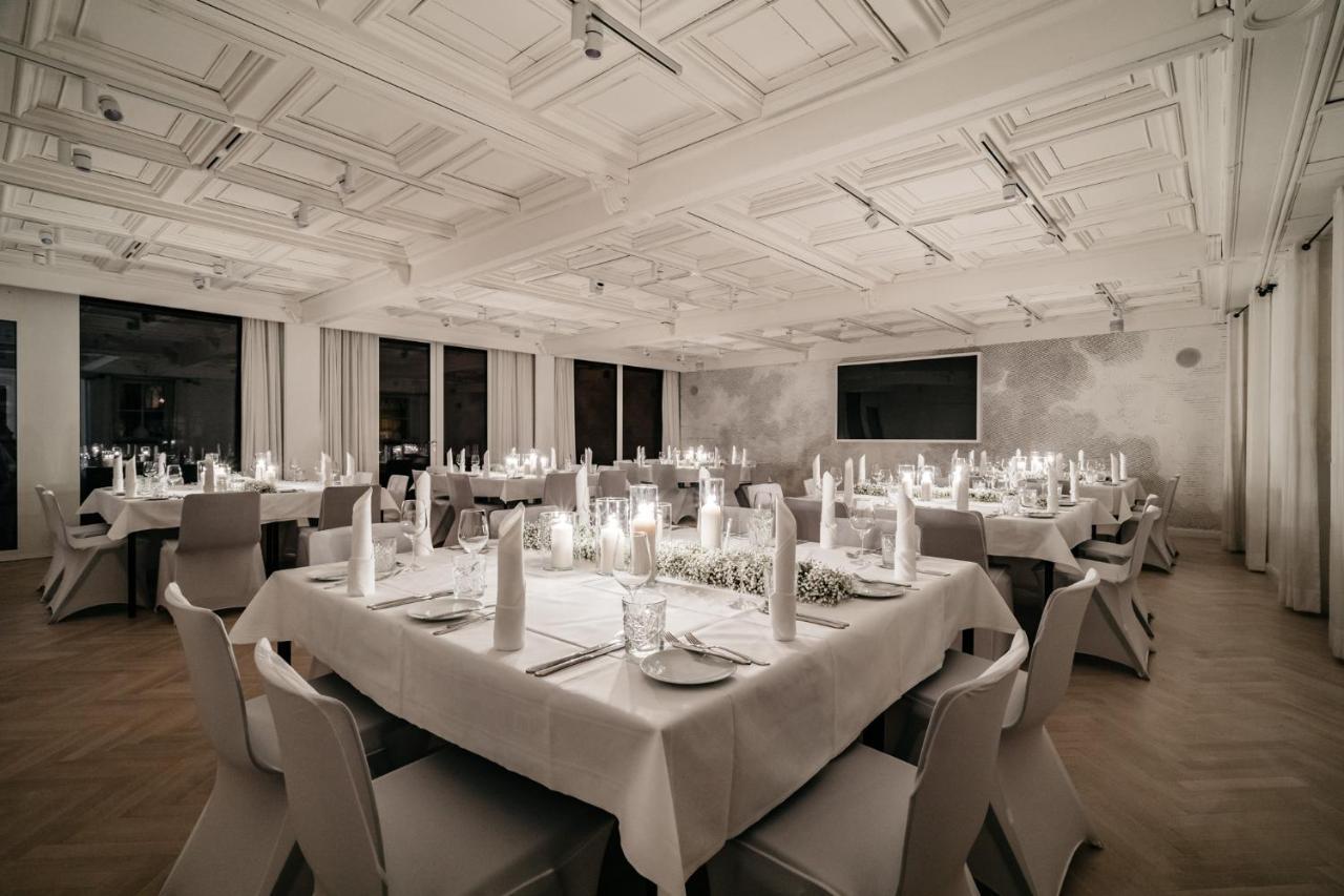 Hotel Riesengebirge نويهورف أن دير تْسين المظهر الخارجي الصورة