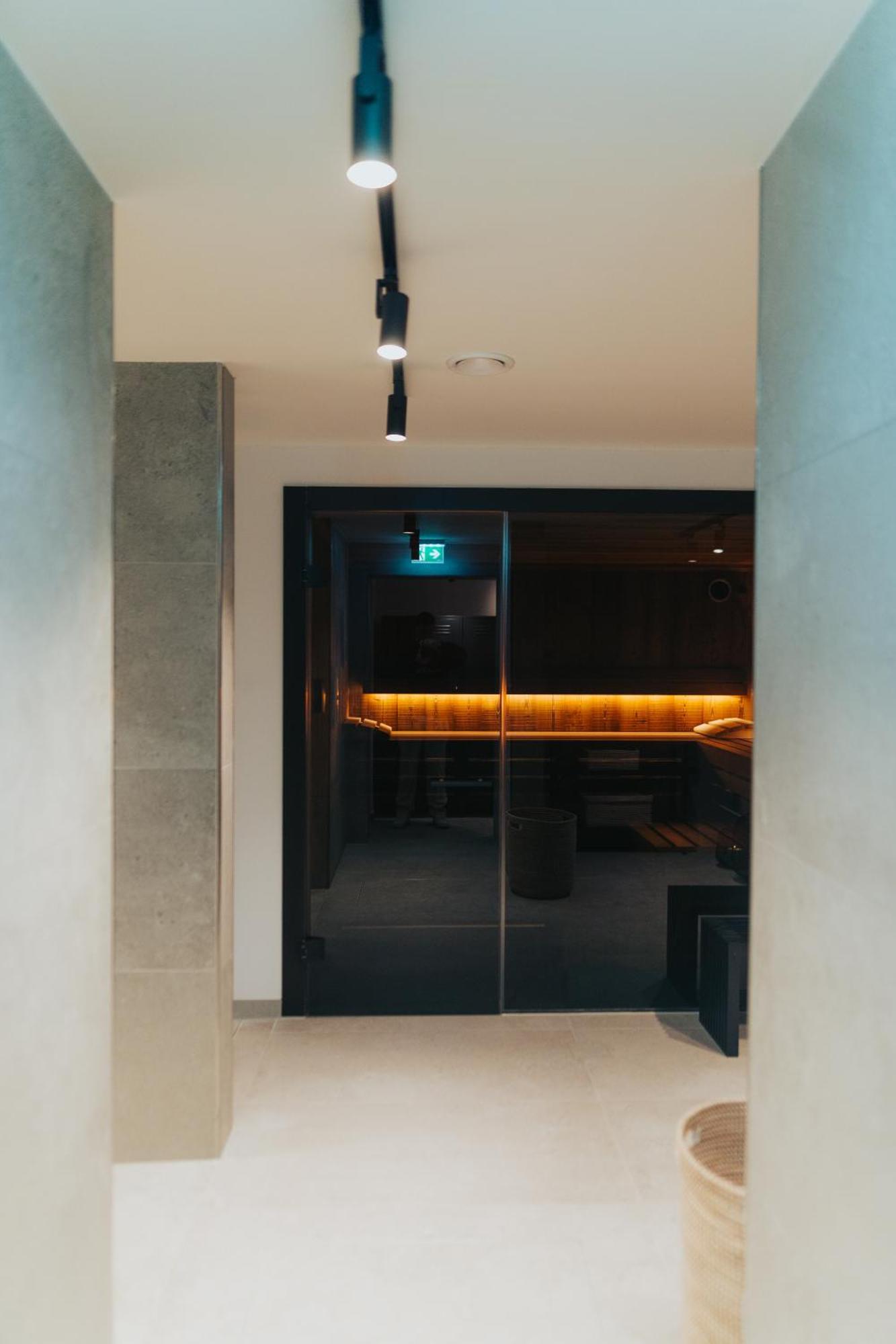 Hotel Riesengebirge نويهورف أن دير تْسين المظهر الخارجي الصورة